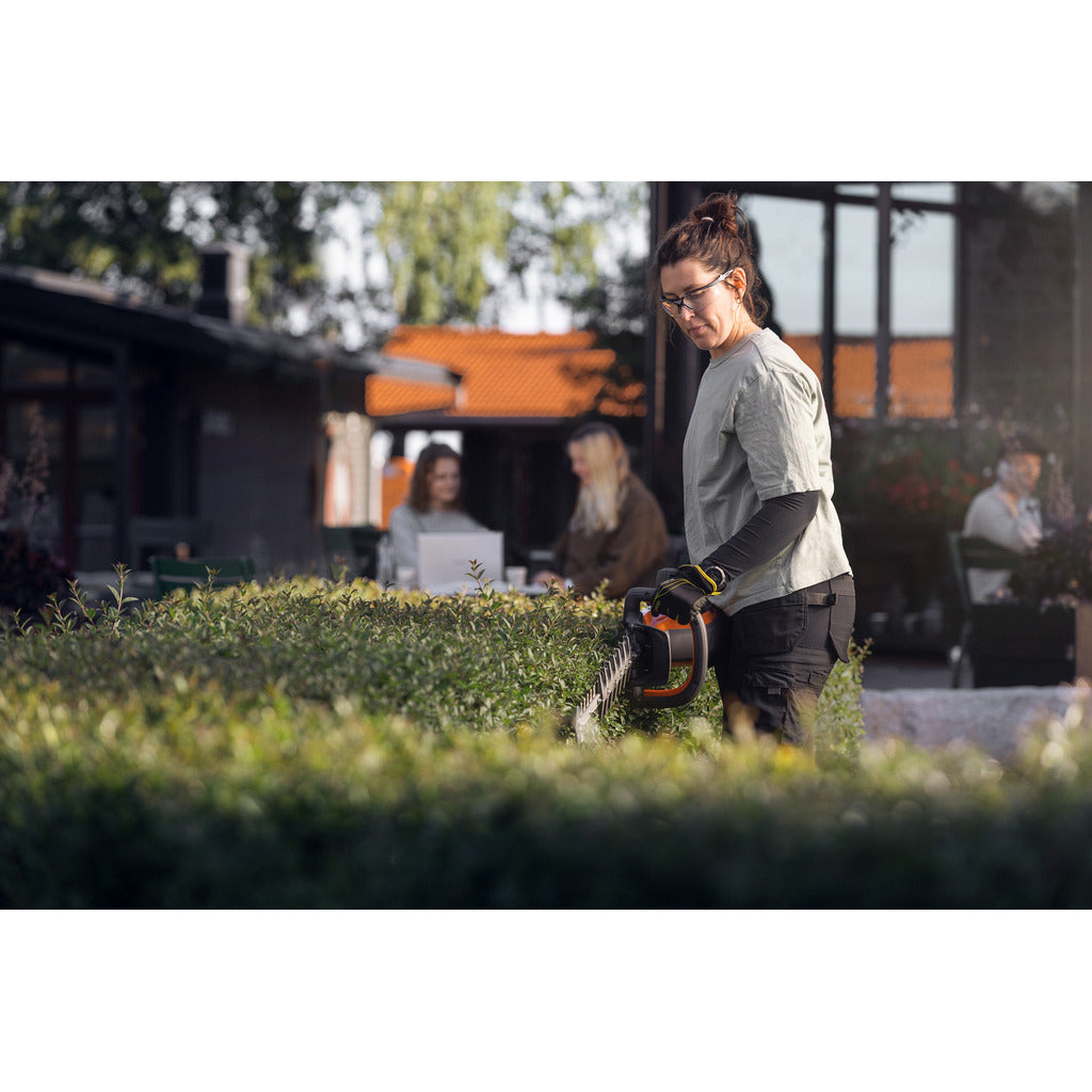 Husqvarna 522iHD75 cordless hedge trimmer with Bluetooth / without battery and charger
