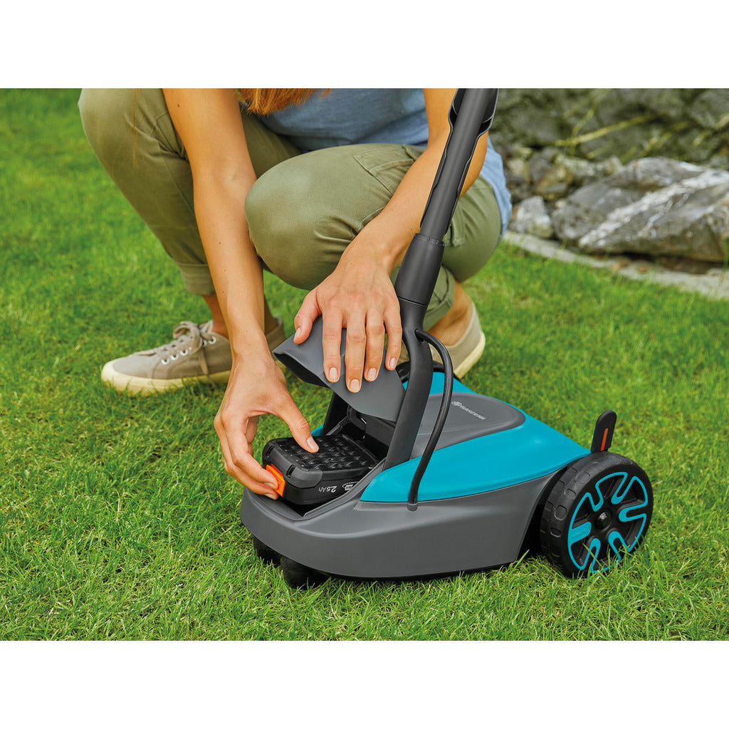 Gardena Akku-Rasenmäher HandyMower 22/18V P4A solo / ohne Akku und Ladegerät