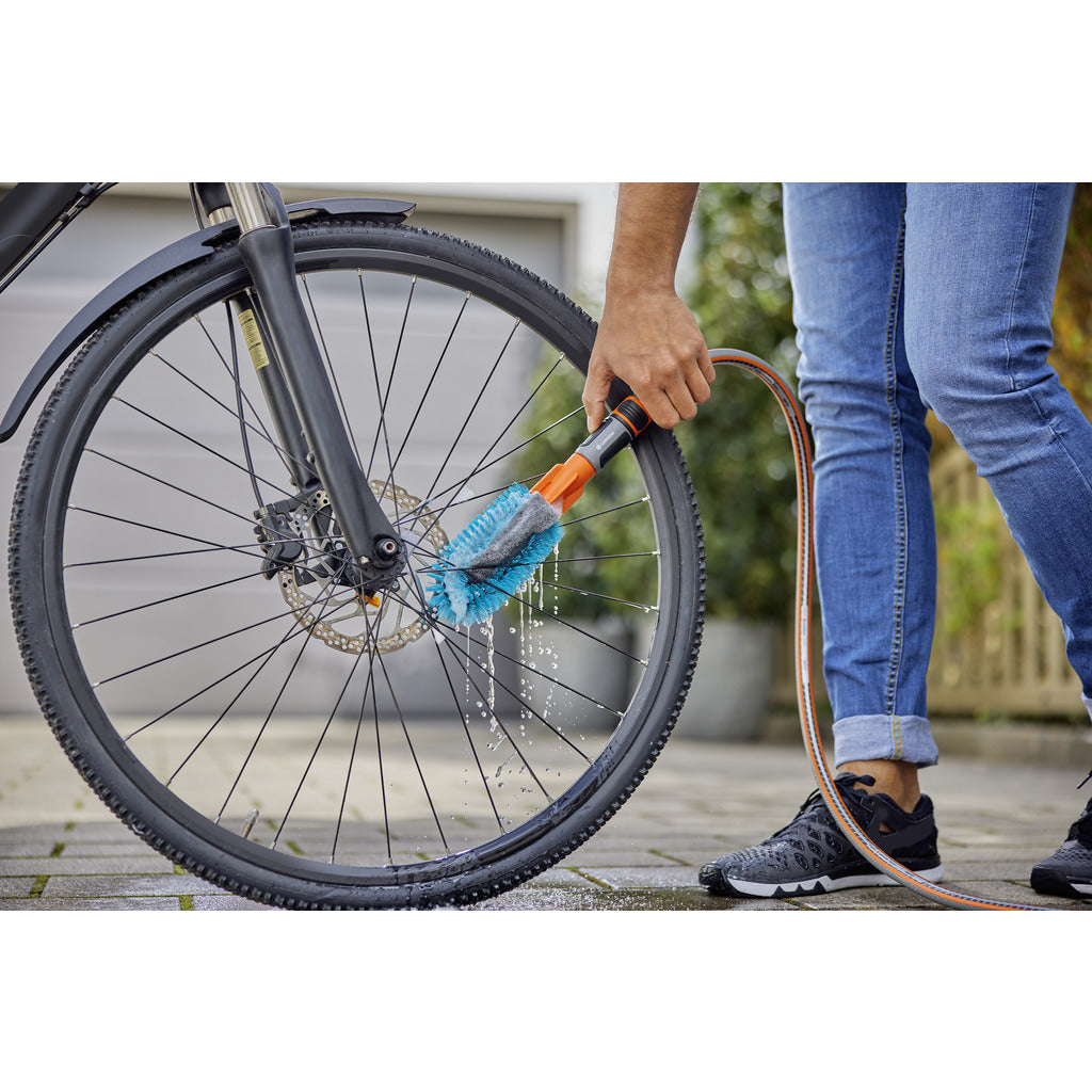 Gardena Cleansystem / Bicycle Brush Set