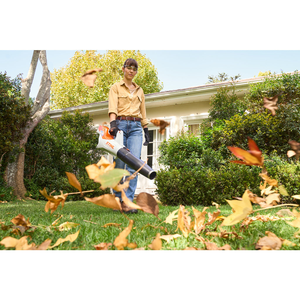 Soffiatore a batteria Stihl BGA 60 / con batteria AK 20 e caricabatteria AL 101