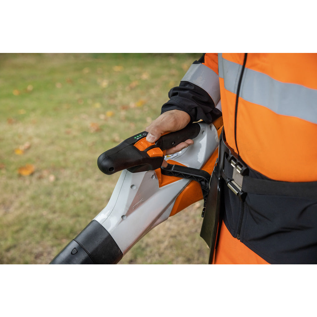 Soffiatore a batteria Stihl BGA 200 / senza batteria e caricabatteria