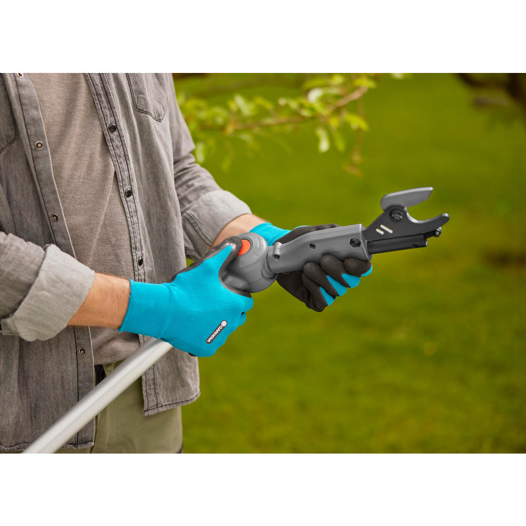 Gardena Cordless Telescopic Tree Shears HighCut 360/18V P4A / Ready-To-Use / Set