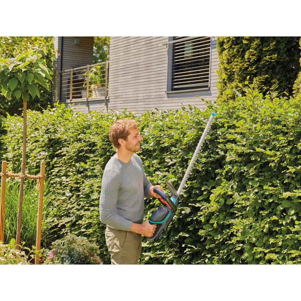 Gardena Cordless Hedge Trimmer ComfortCut 60 18V-P4A / Ready-To-Use Set