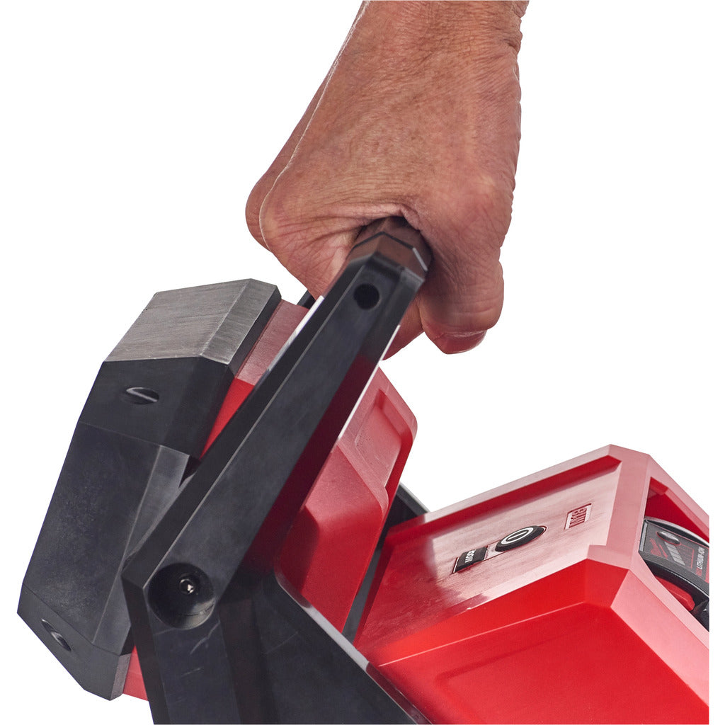 Cordless floodlight M18HOAL-0