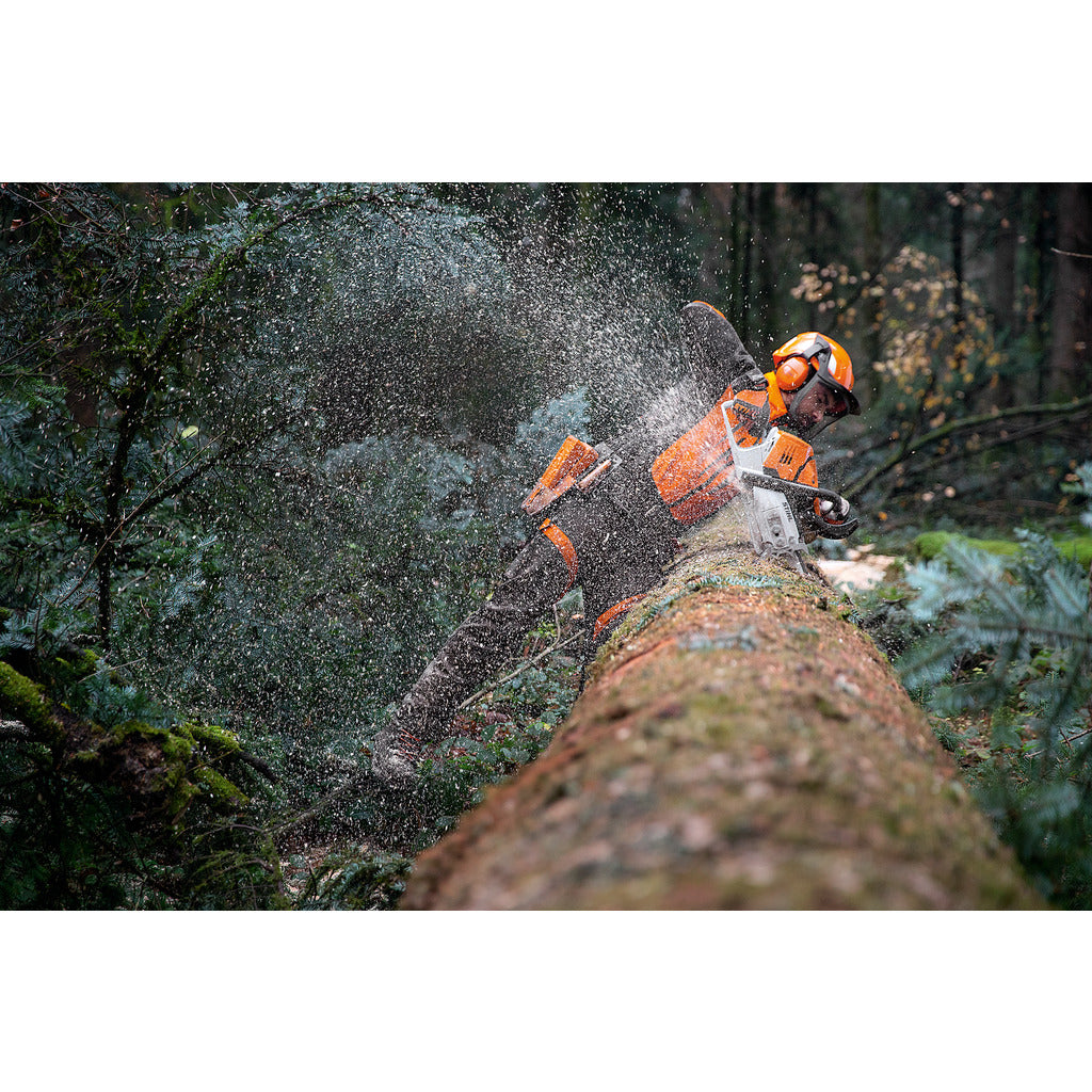 Stihl petrol chainsaw MS 500i W with electronically controlled injection and heated handles