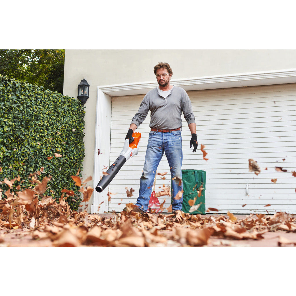 Soffiatore a batteria Stihl BGA 60 / con batteria AK 20 e caricabatteria AL 101