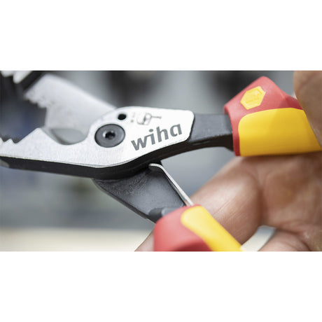 Pinza multifunzionale 8 in 1