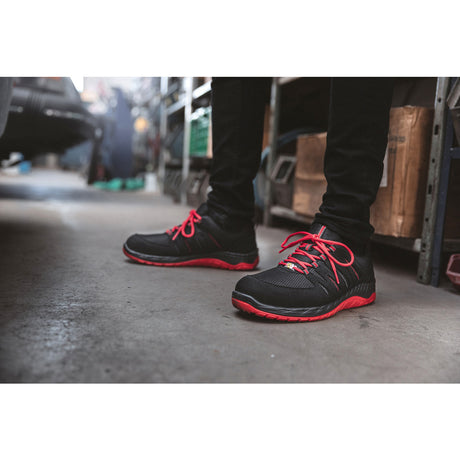 Sicherheitshalbschuh MADDOX black-red Low ESD S3