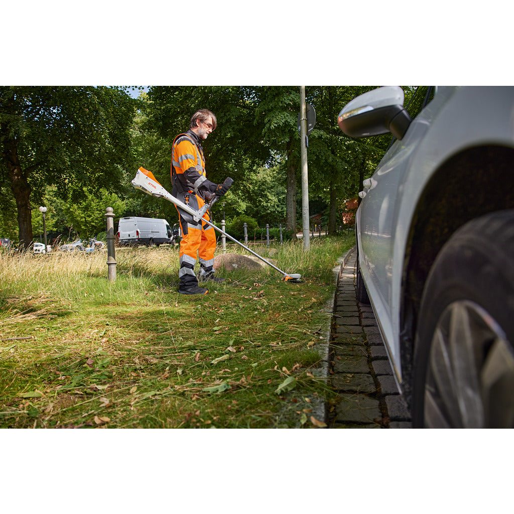 Stihl cordless circular shears RGA 140 / without battery and charger