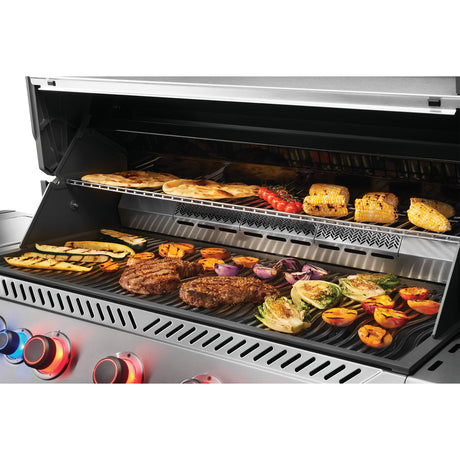 Napoleon Gas Grill Prestige® 665 Connected / Stainless Steel