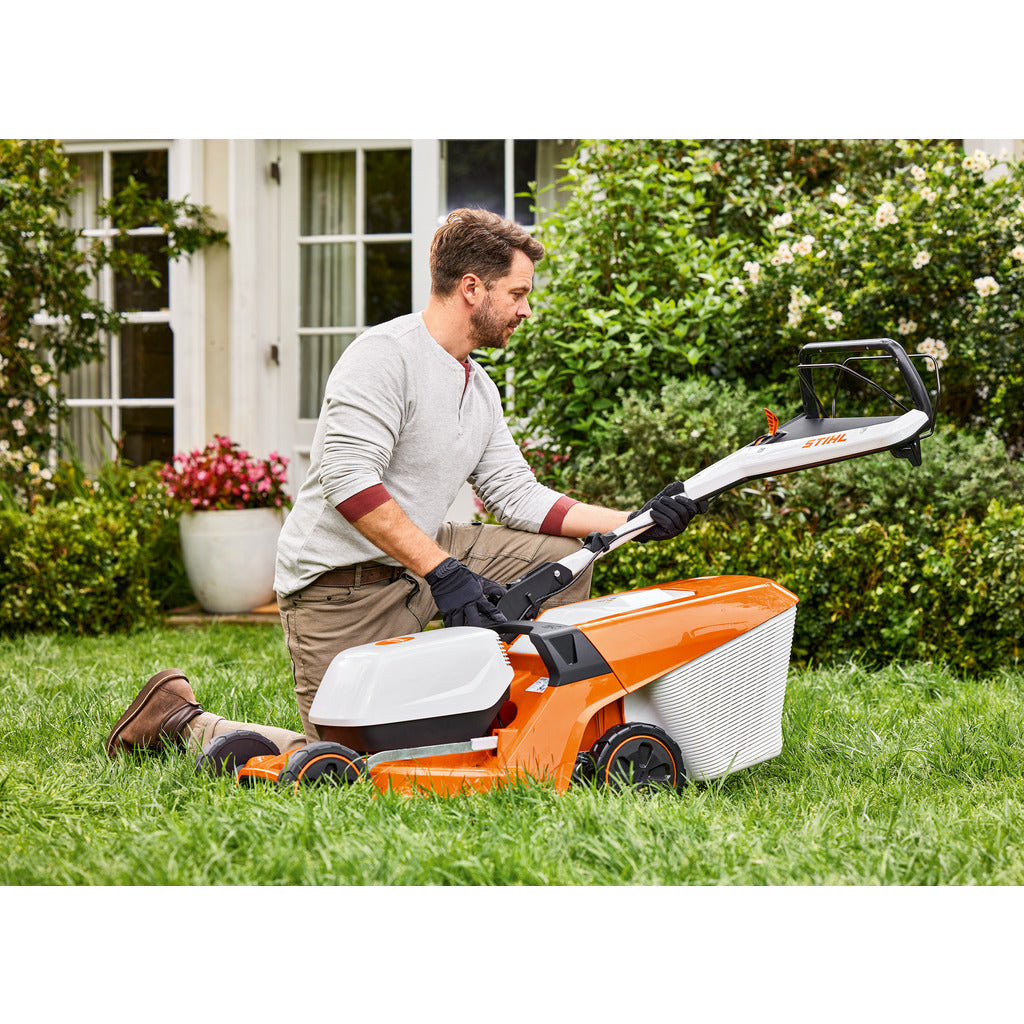 Tosaerba a batteria Stihl RMA 448 V / senza batteria e caricabatteria