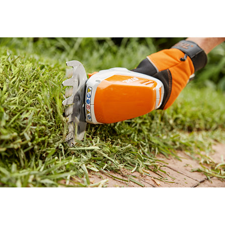 Stihl Akku-Strauchschere HSA 26 / mit Akku AS 2 und Ladegerät AL1