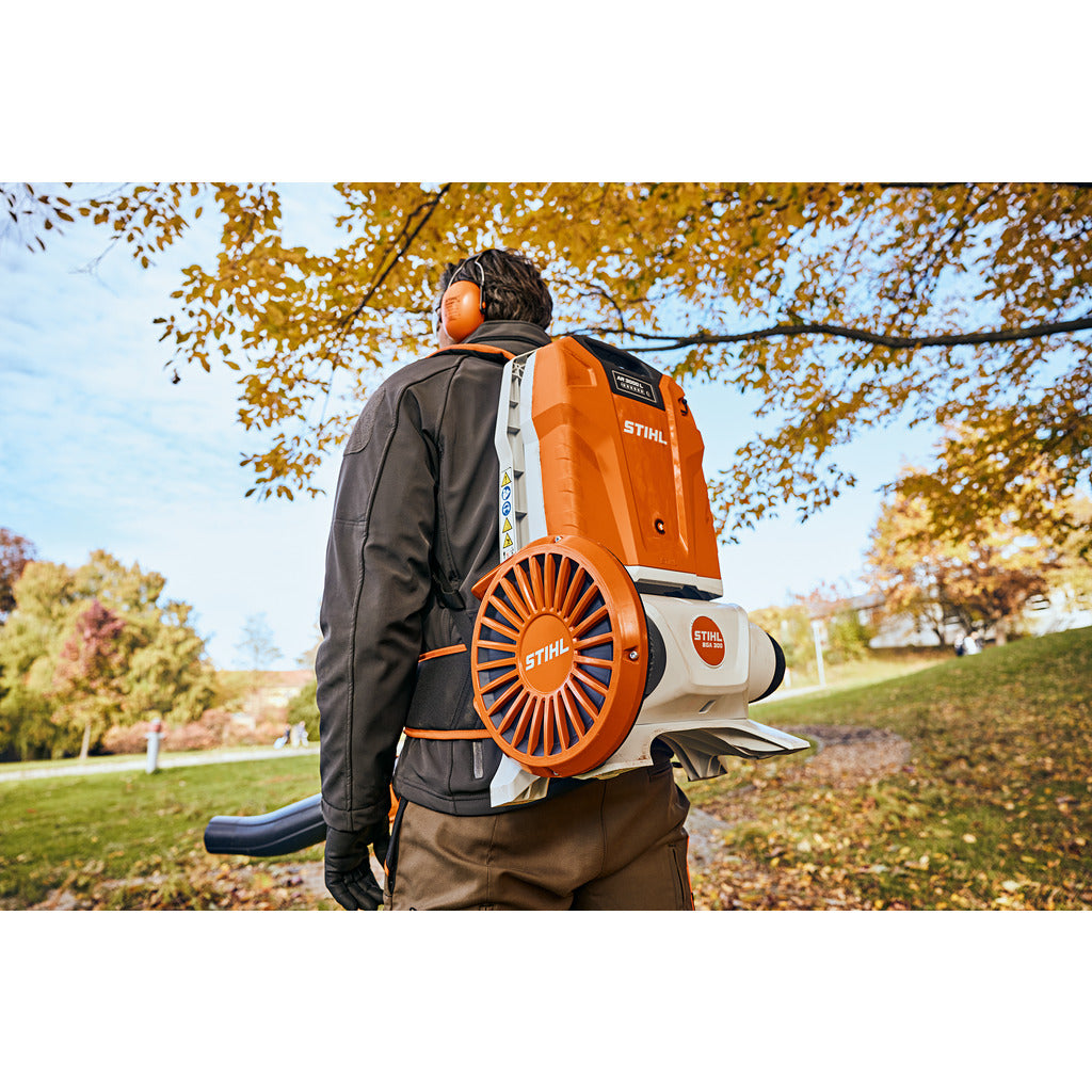 Stihl Profi-Akku-Blasgerät BGA 300 / ohne Akku und Ladegerät