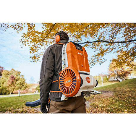 Soffiatore professionale a batteria Stihl BGA 300 / senza batteria e caricabatteria