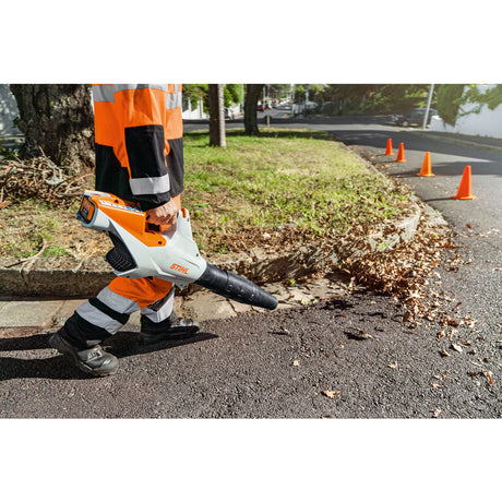 Soffiatore a batteria Stihl BGA 86 / senza batteria e caricabatteria