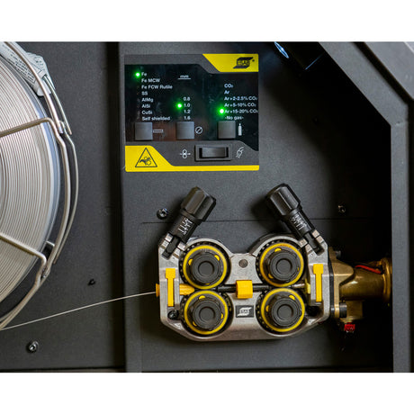 Saldatrice a inverter ESAB Rustler EM 350C PRO Synergic