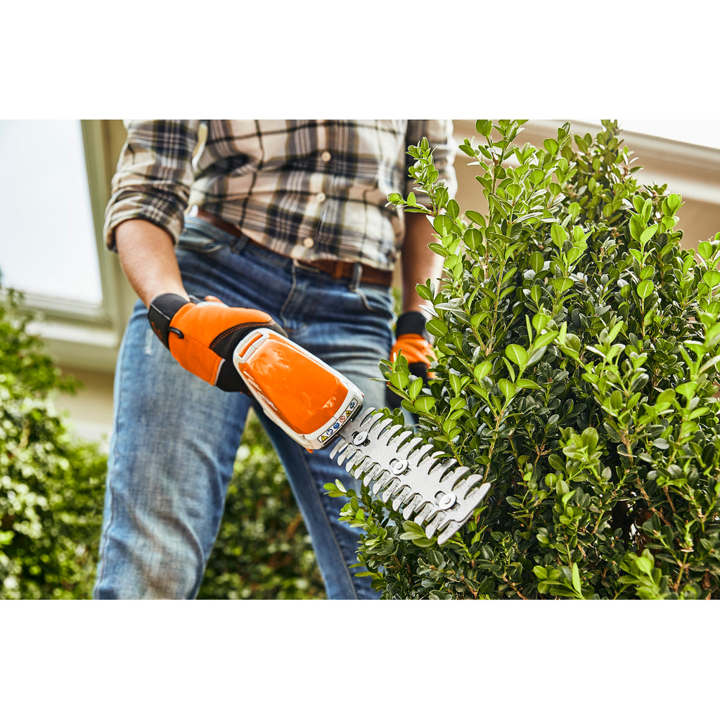 Cesoie per arbusti a batteria Stihl HSA 26 / senza batteria e caricabatteria