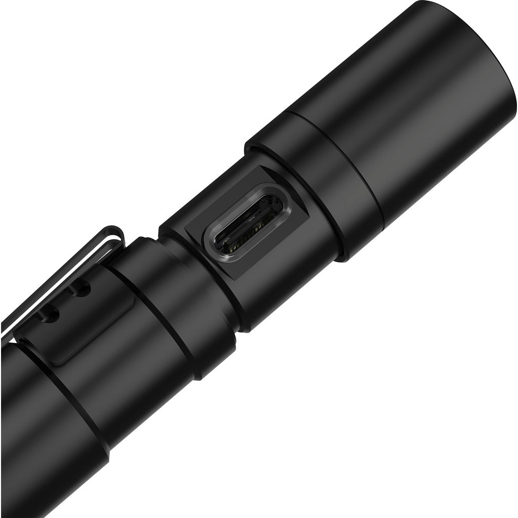 Professional cordless penlight