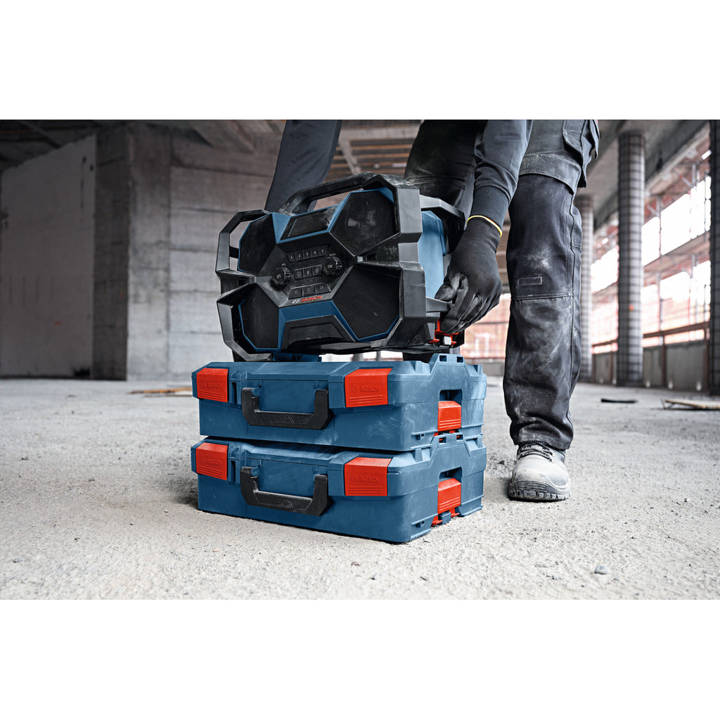 GPB battery-powered construction site radio