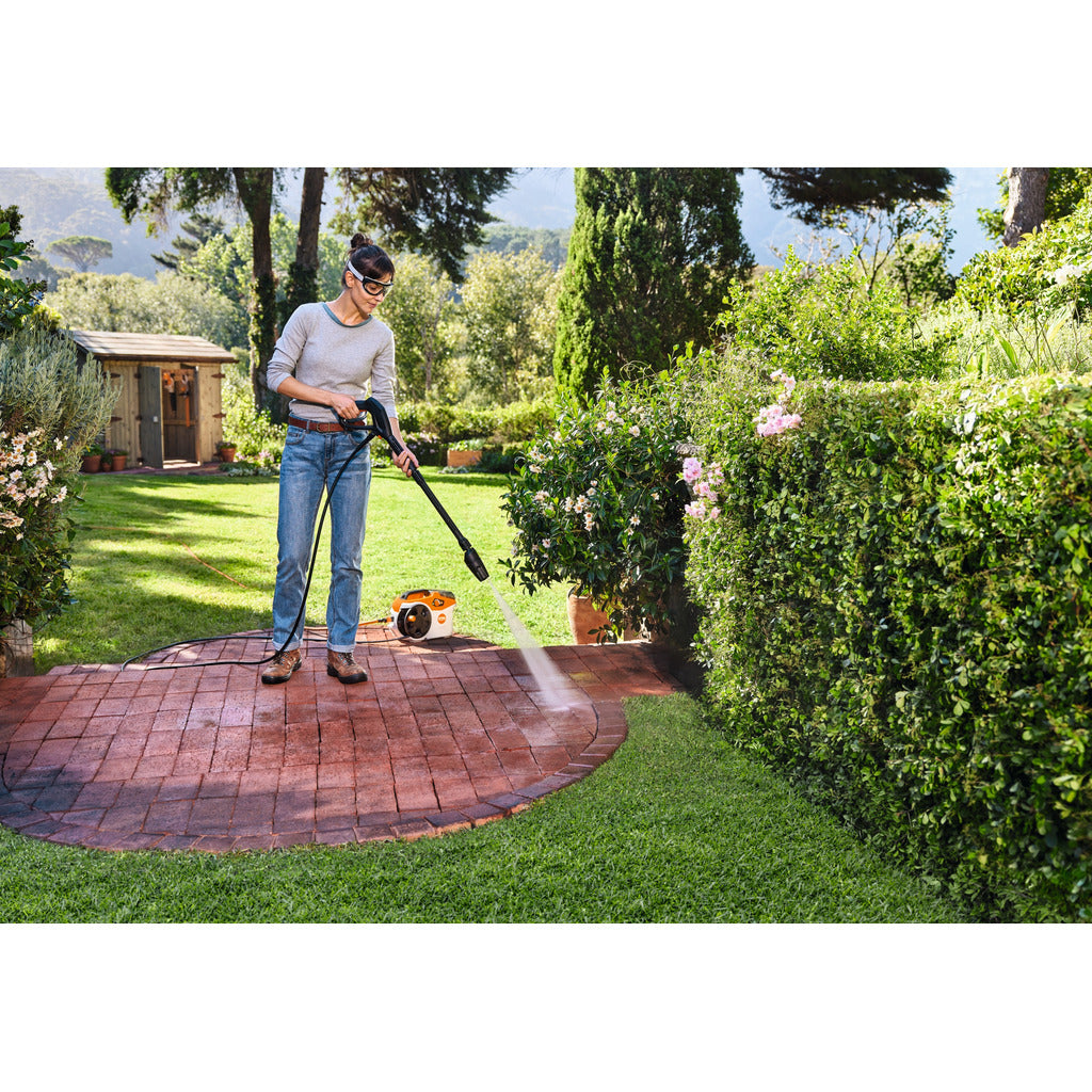 Idropulitrice ad alta pressione a batteria Stihl REA 60 PLUS / senza batteria e caricabatteria