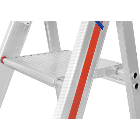 Scala a pioli con piattaforma 8026
