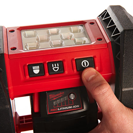 Battery-powered floodlight