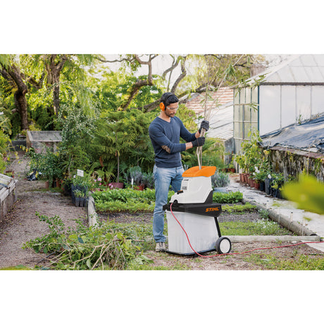 Electric quiet shredder GHE 140 L